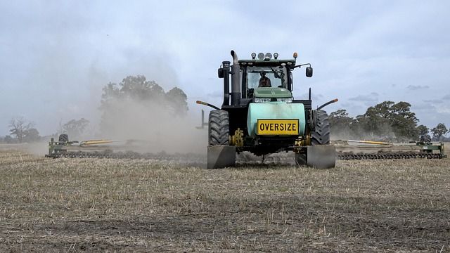 трактори - 44726 варианти трактори - 95217 варианти